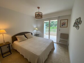 2 多间卧室、熨斗/熨衣板、免费 WiFi