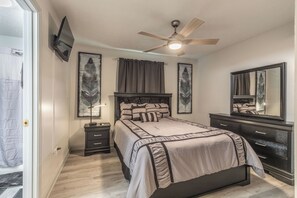 4 bedrooms, free WiFi, bed sheets