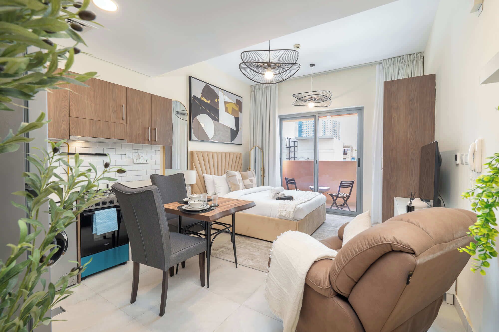 المنشأة من الداخل