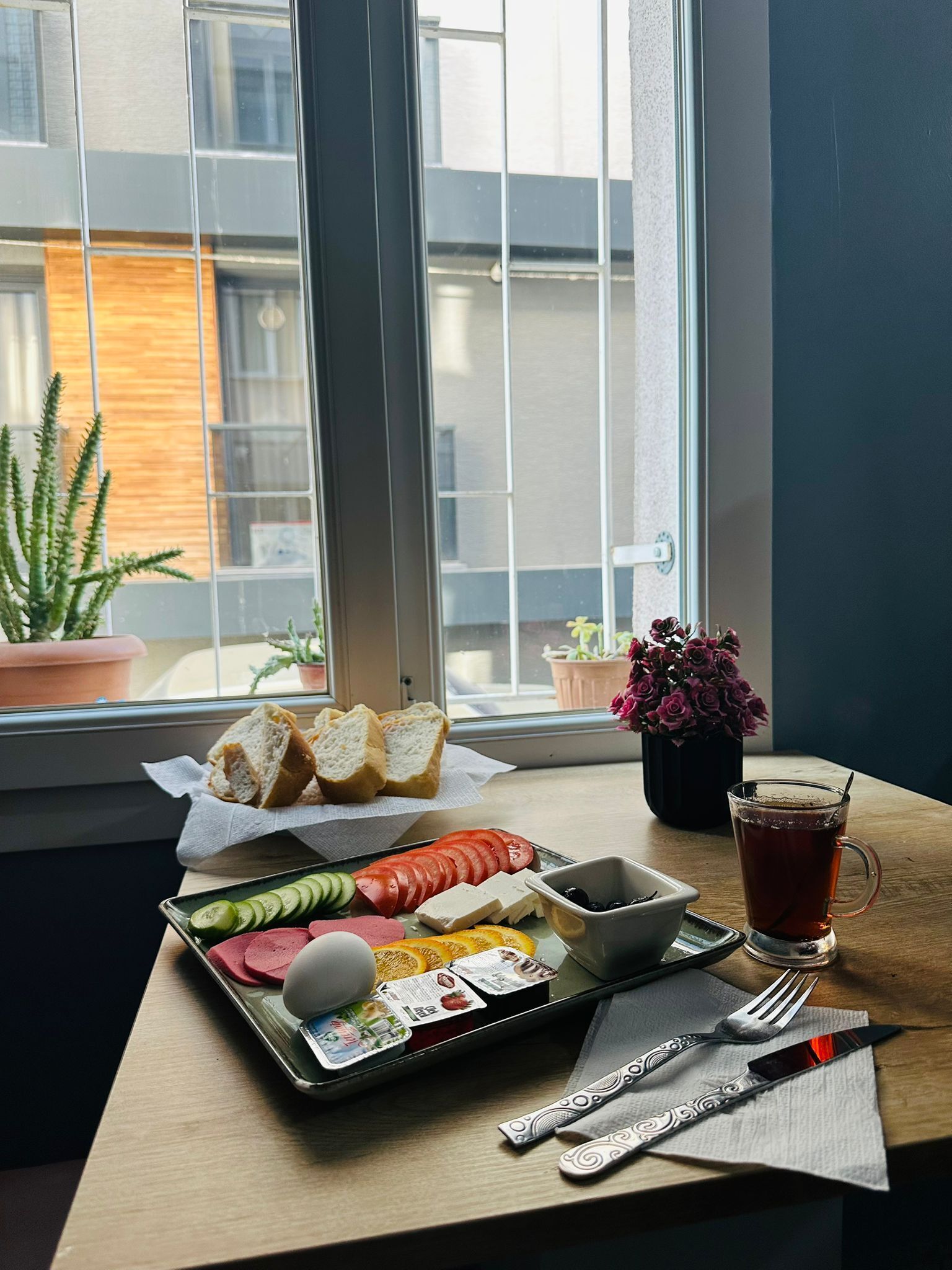 Petit déjeuner à emporter compris tous les jours