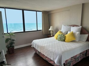 2 bedrooms, iron/ironing board, free WiFi, bed sheets - 2 Bedroom 2 Bath Vacation Rental with Private Balcony (Myrtle Beach)