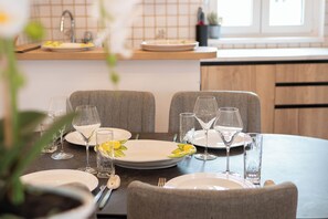 Duplex - 2 sovrum - utsikt mot staden | Matservice på rummet