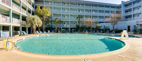 Apartment (2 Bedrooms) | Front of property