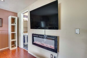 Apartment (0 Bedroom) | Interior