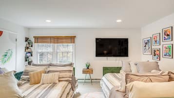 Cottage (2 Bedrooms) | Interior