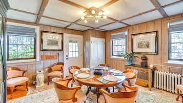 Cottage (3 Bedrooms) | Interior