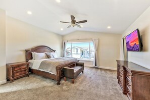 3 chambres, fer et planche à repasser, Wi-Fi gratuit, draps fournis