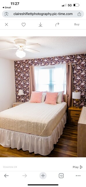 5 間睡房、書桌、熨斗/熨衫板、可攜式嬰兒床