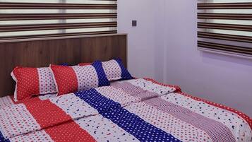 1 多间卧室、熨斗/熨衣板、WiFi、床单