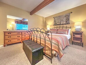 2 slaapkamers, een strijkplank/strijkijzer, internet, beddengoed