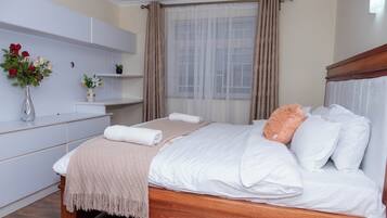 3 Schlafzimmer, Bügeleisen/Bügelbrett, WLAN, Bettwäsche