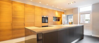 Host & Stay | Chatsworth Townhouse I