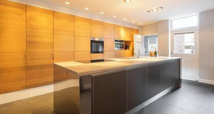 Host & Stay | Chatsworth Townhouse I