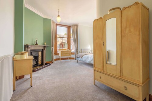 Host & Stay | Chatsworth Townhouse II