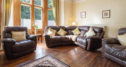 Host & Stay | Chatsworth Townhouse II