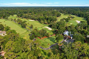 Golf - Beautiful villa w/ nature views & screened porch only minutes from the beach (Hilton Head Island)