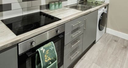 Luxury Entire Flat In Wolverhampton