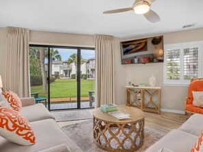 TV - Crystal Cove 28A - Sleeps 6 - Walk to Beach (Miramar Beach)