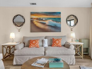 TV - Crystal Cove 28A - Sleeps 6 - Walk to Beach (Miramar Beach)