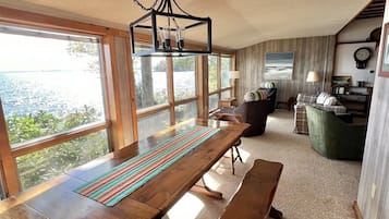 Villa, 5 Bedrooms | Interior