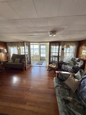 Villa, 4 Bedrooms | Living area - Camp Lindy Limit 7 4 Bedroom Cottage (Sebago)