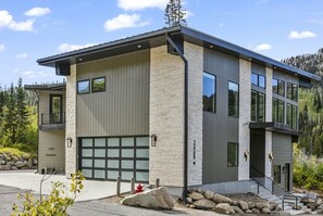 Maison, 4 chambres | Extérieur