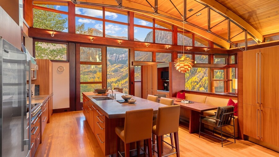 Royer Falls Retreat 4 Bedroom Home