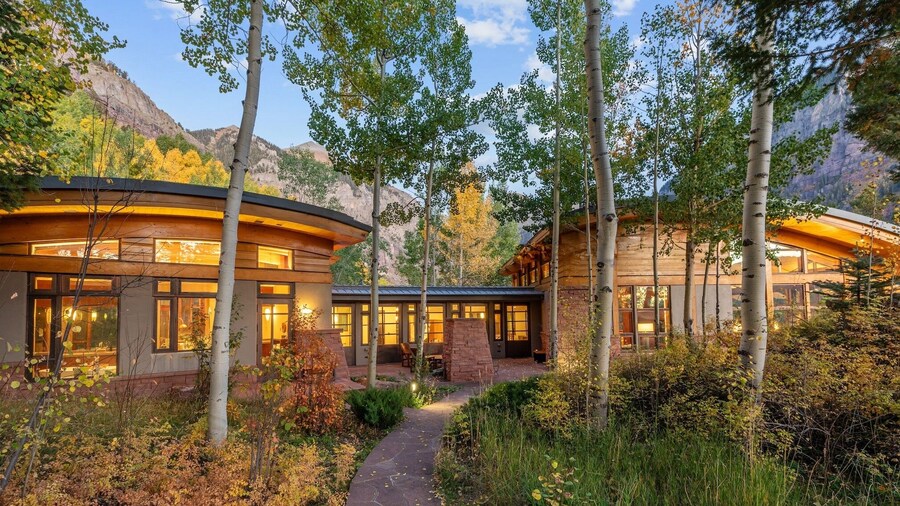 Royer Falls Retreat 4 Bedroom Home