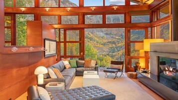 Hus - 4 soveværelser | Opholdsområde | Smart-tv