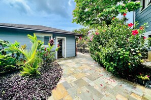 Exterior - Aloha Hale - Gorgeous home with pool, AC (Princeville)