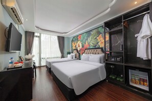 Luxury Triple Room, City View | In-room safe, desk, blackout drapes, soundproofing - Madelise Stardust Hotel & Travel (Hanoi)