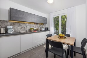 Machine à expresso, cafetière/bouilloire, bouilloire électrique