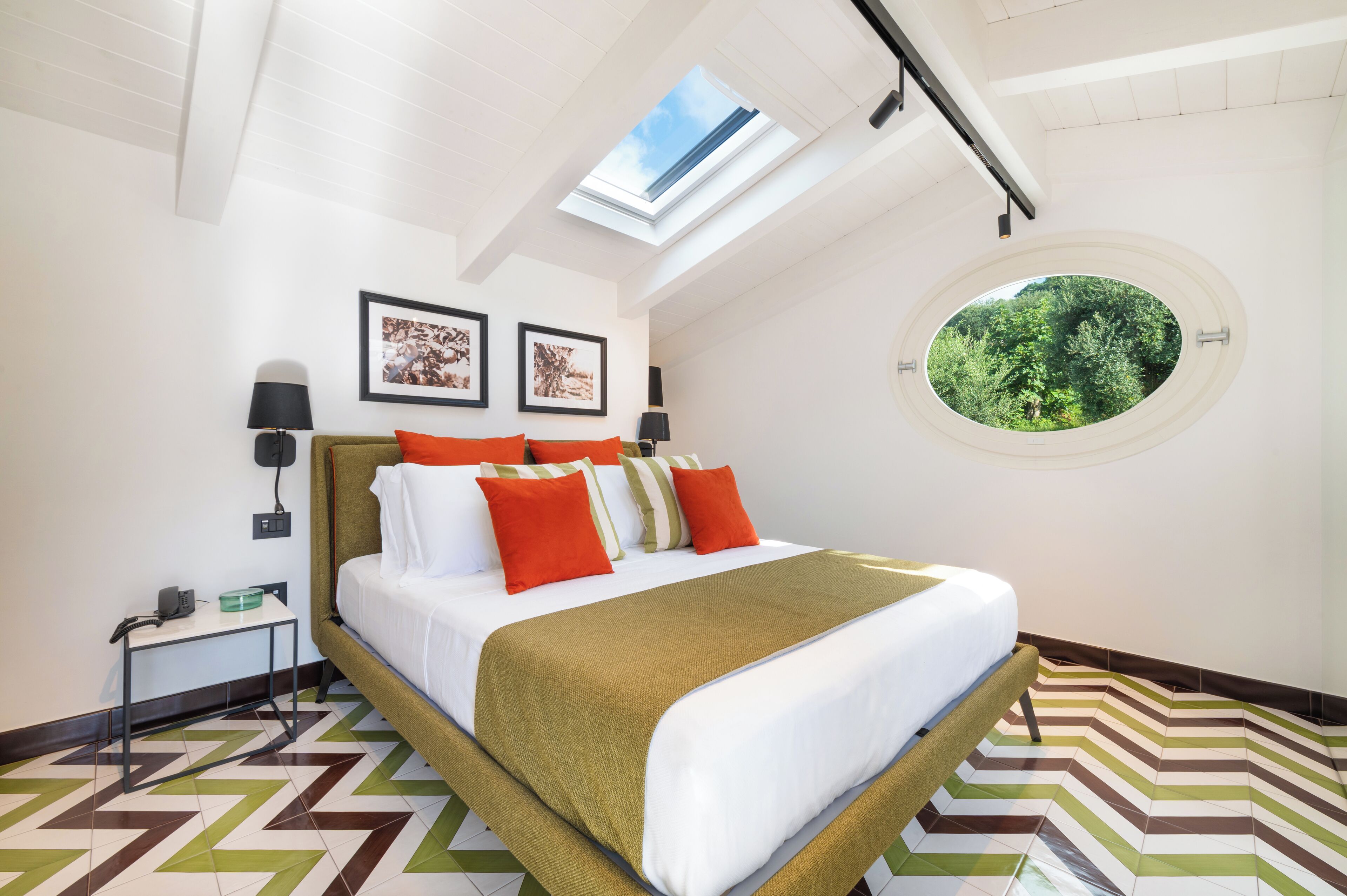 1 chambre, bureau, Wi-Fi gratuit, draps fournis