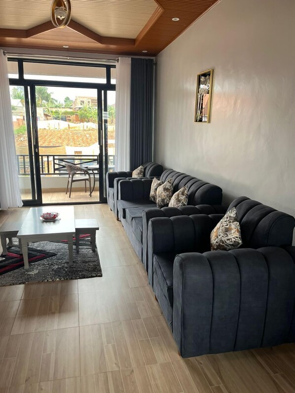 Living area - Via Via Kigali Apartment. (Kigali)