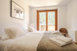 3 chambres, lit parapluie, Wi-Fi gratuit, draps fournis