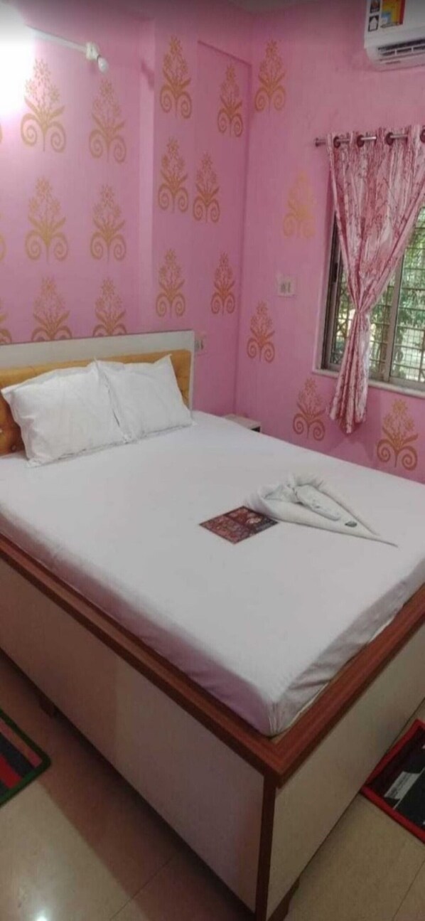 Royal Double Room, City View | Wi-fi percuma, cadar katil 