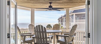Tidewater H301 - Top Floor End Unit! Pool!