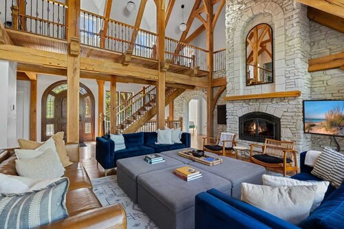 Enjoy Bear Ranch, A Premier Luxury Vacation Estate