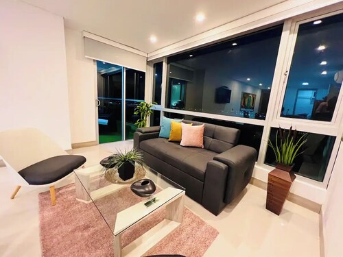 Nice 3BR condo w/ ocean view