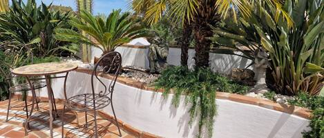 屋外ダイニングエリア