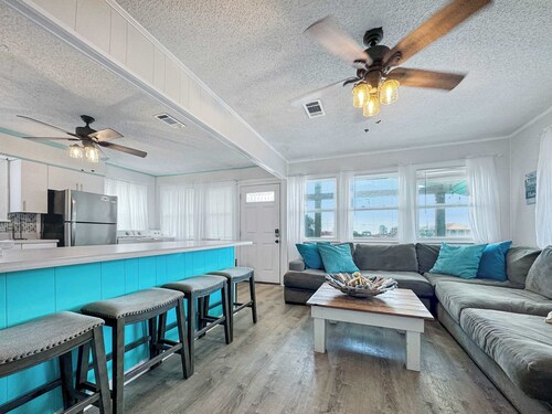 Bungalow by the Beach For 9!