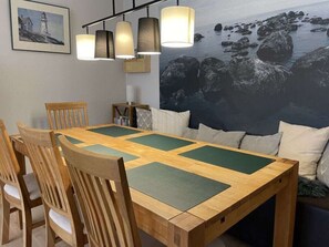 Dining - Castle View at Weisdin Castle (Blumenholz)