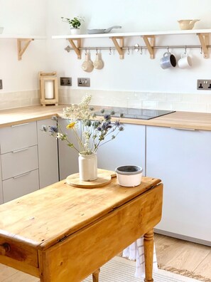 Interior - Woodview - Idyllic Cottage in the Country (Kinnettles)