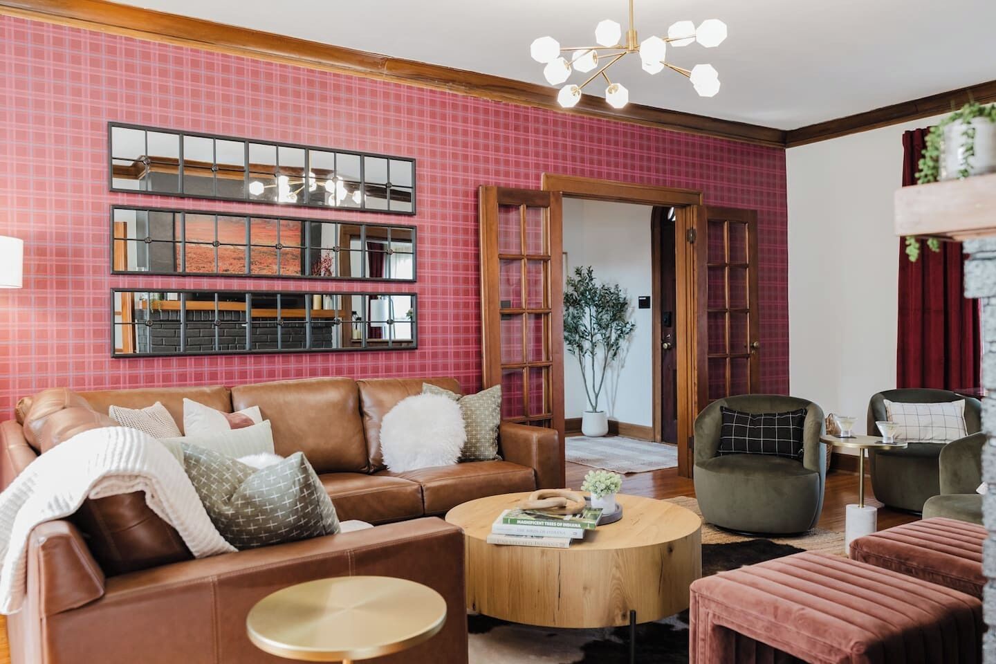 Smart TV, chimenea, videojuegos y futbolito 