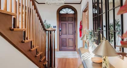 Hoosier Memories! Luxury Stay, Steps from IU - Pool Table, Firepit & More