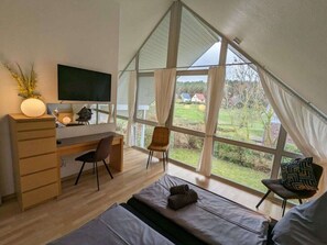 Hus | 4 soverom, individuelt innredet og strykejern/-brett