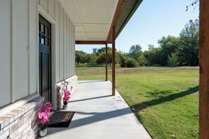 Exterior detail - Newly Built Modern Getaway on Private Acreage! (Tulsa)