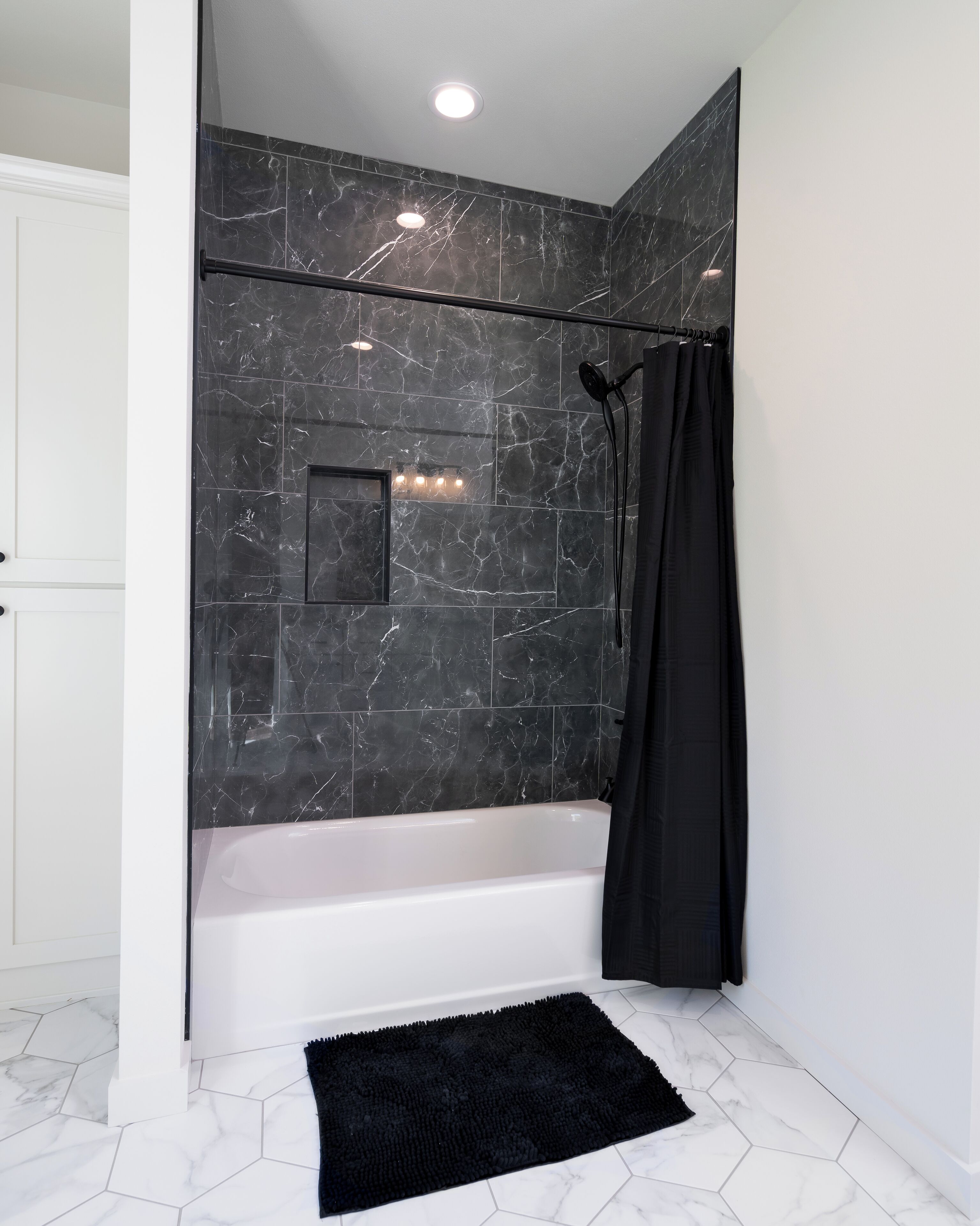 Towels, soap, shampoo, toilet paper