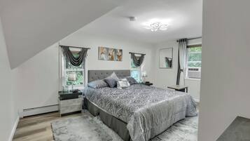 3 Schlafzimmer, Schreibtisch, Bügeleisen/Bügelbrett, kostenloses WLAN