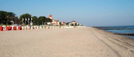 ชายหาด